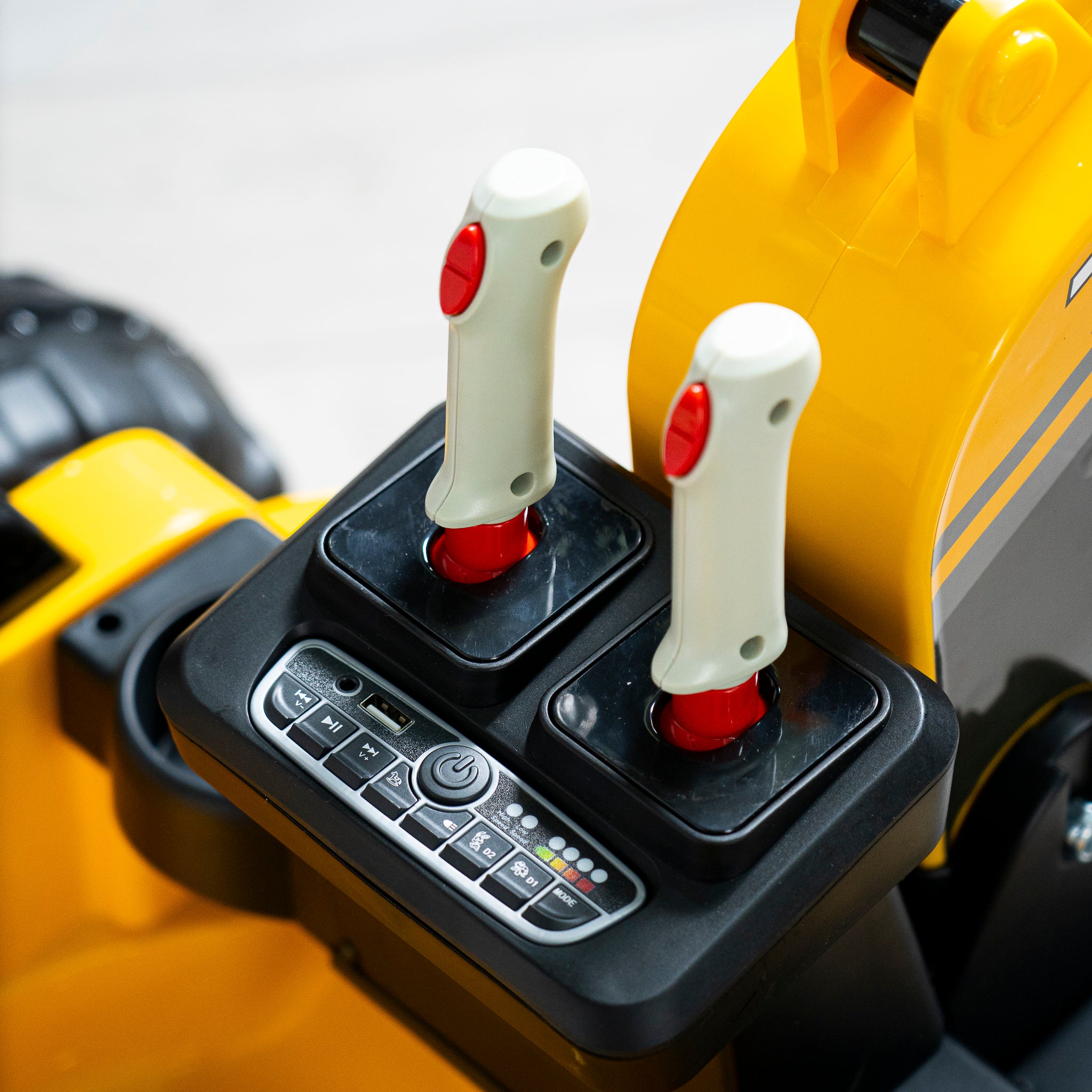 Escavatore Elettrico per Bambini Giallo 12V Luci Led e Suoni Realistici Movimenti MP3 Integrato