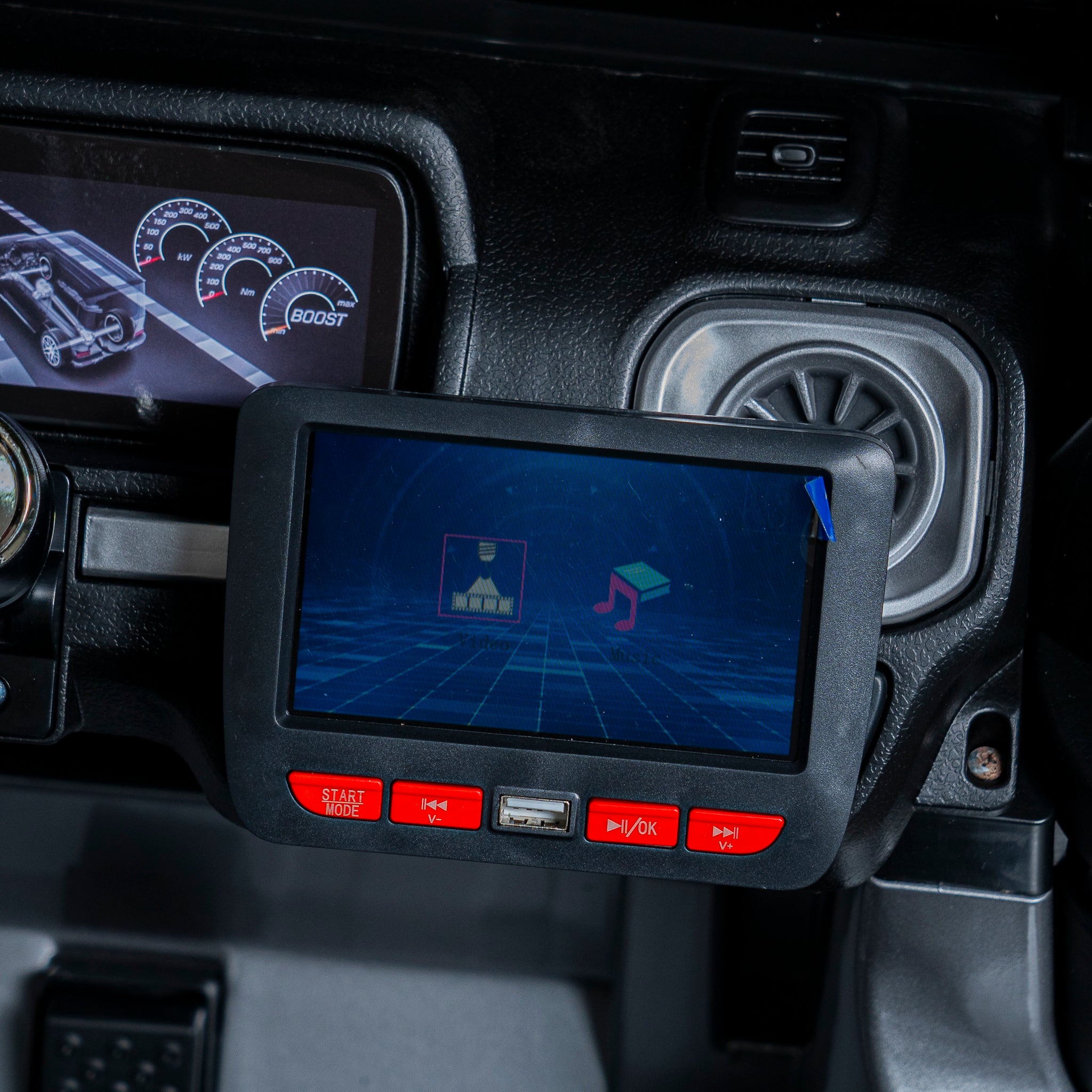 Auto Elettrica per Bambini Mercedes Classe G Full con Licenza Ufficiale Luci Led Suoni Realistici Mp3 Telecomando Cinture di Sicurezza