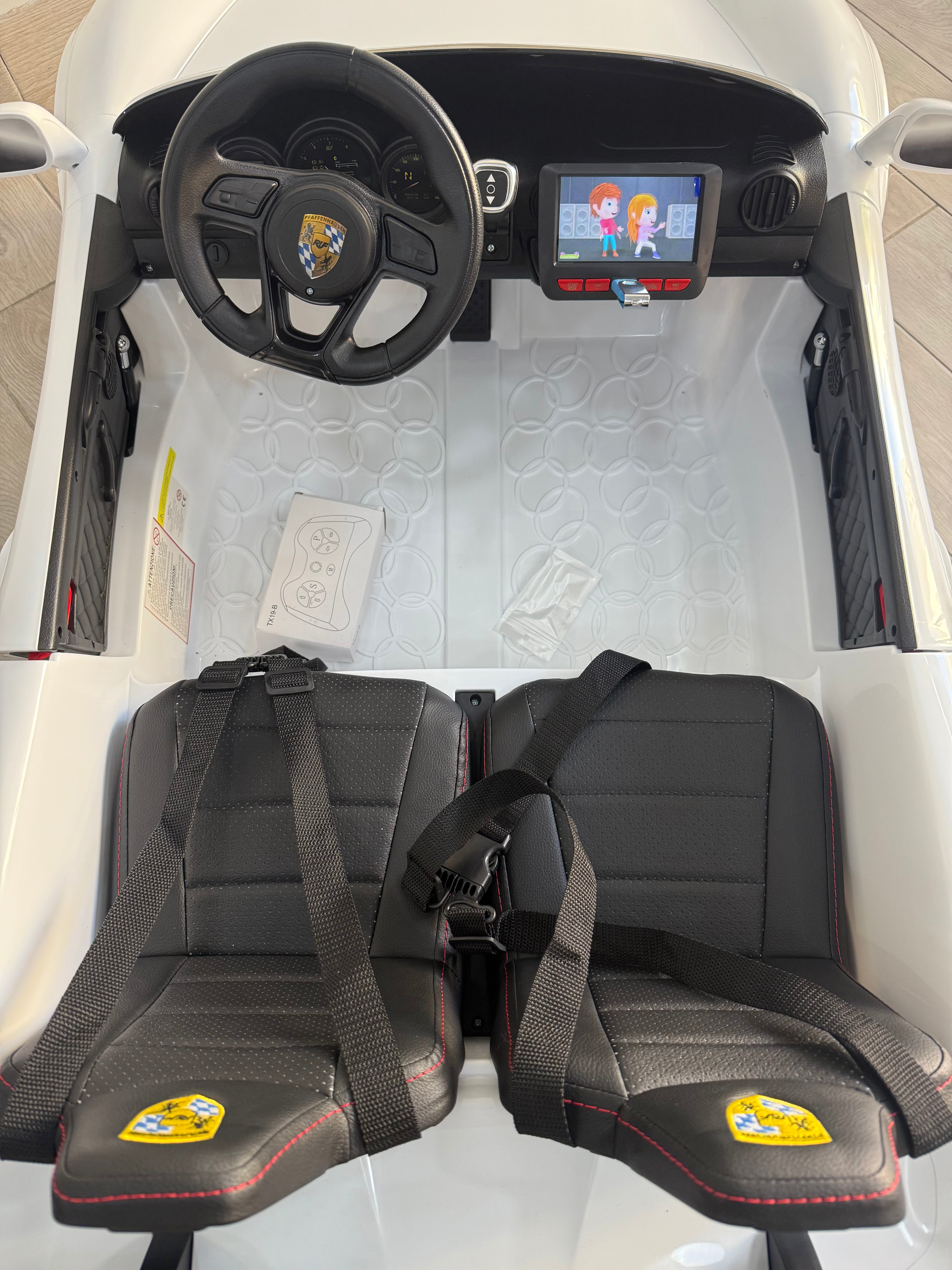 Auto Elettrica per Bambini Ruf Big 24V Luci Led Suoni Realistici Mp3 Telecomando Cinture di Sicurezza