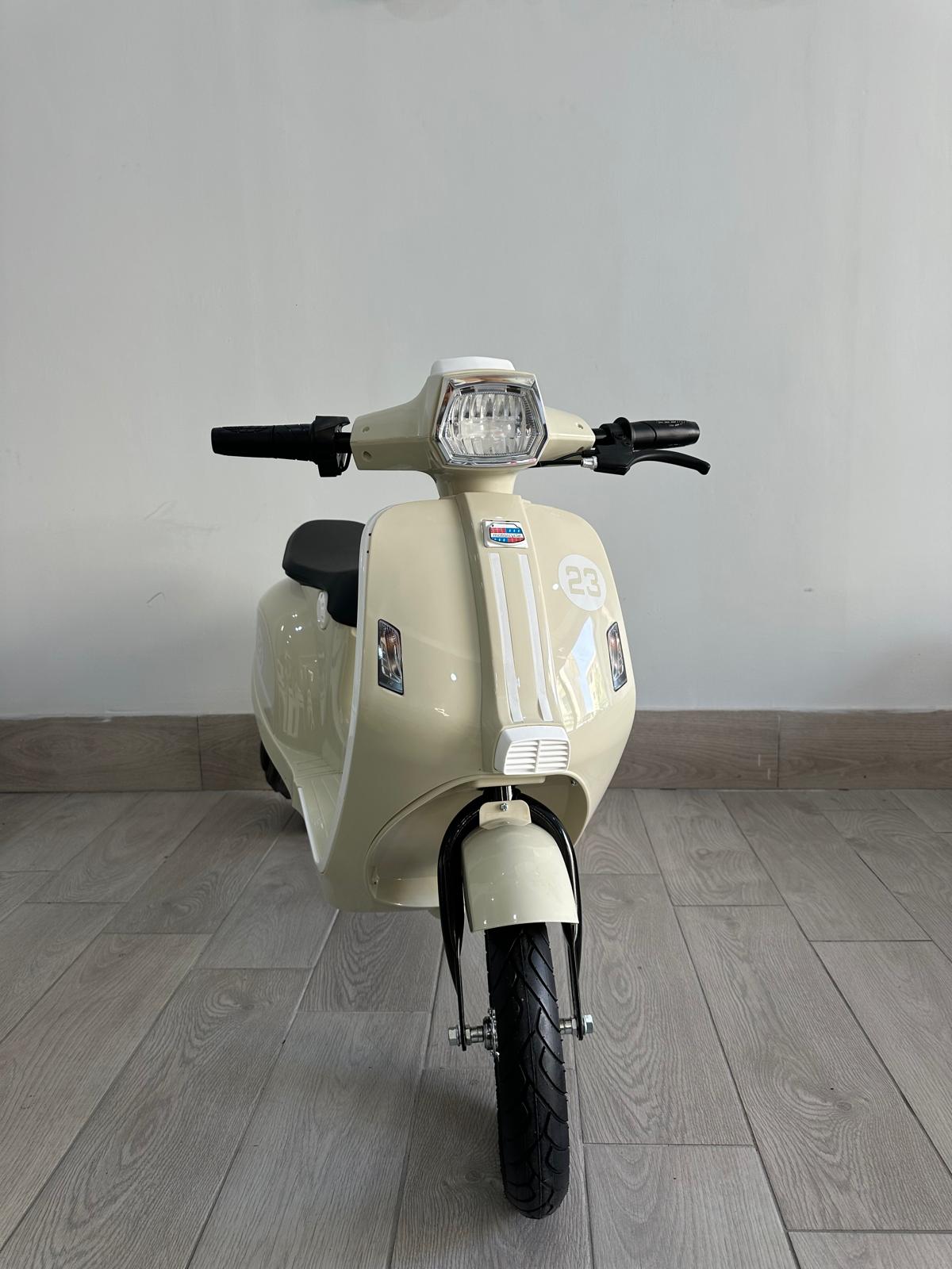 Moto Deluxe 24V