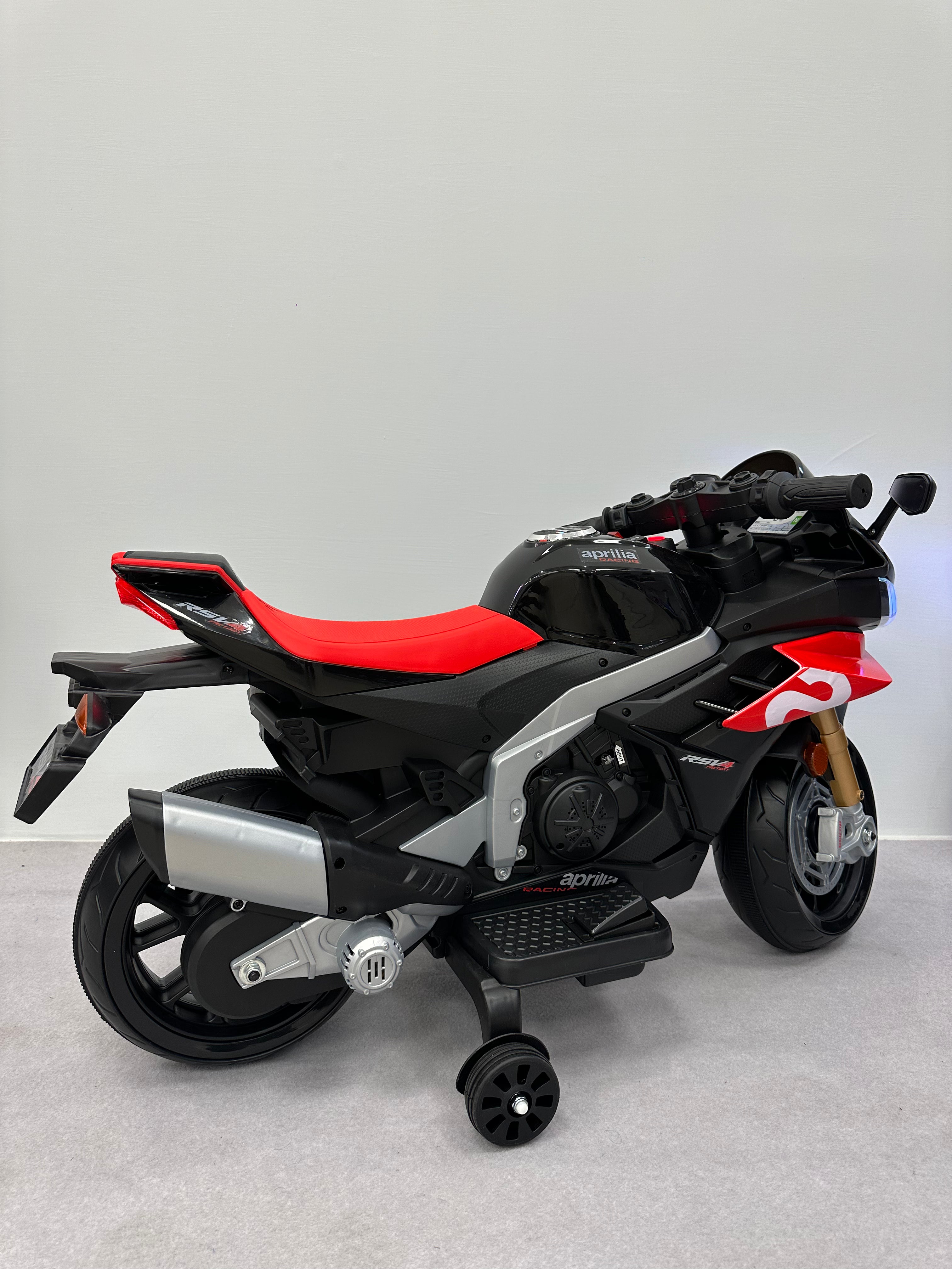 Aprilia Racing RSIV Small